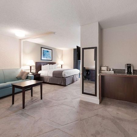 The Blu Hotel Blue Ash Cincinnati, Ascend Hotel Collection Buitenkant foto