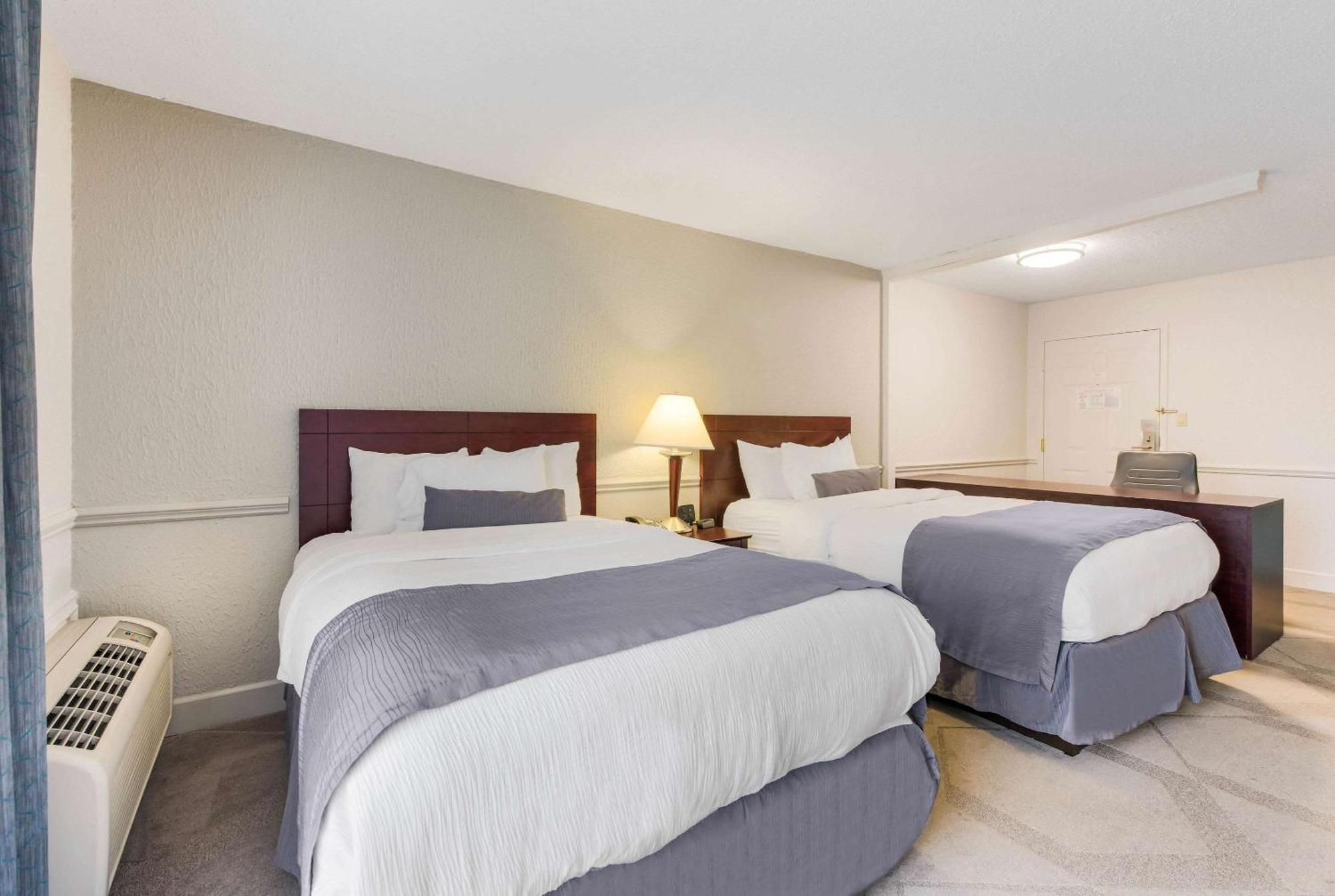 The Blu Hotel Blue Ash Cincinnati, Ascend Hotel Collection Buitenkant foto