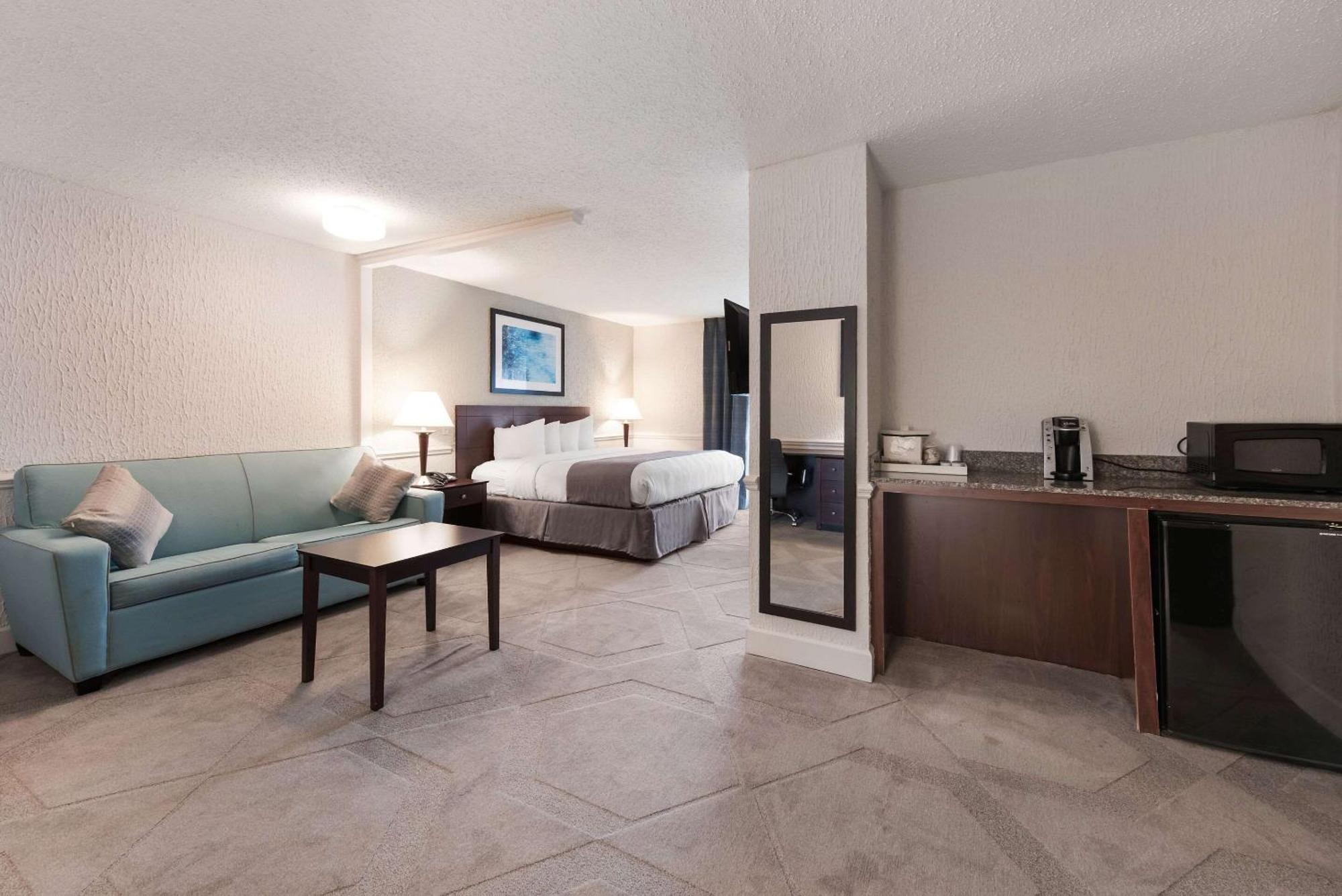 The Blu Hotel Blue Ash Cincinnati, Ascend Hotel Collection Buitenkant foto